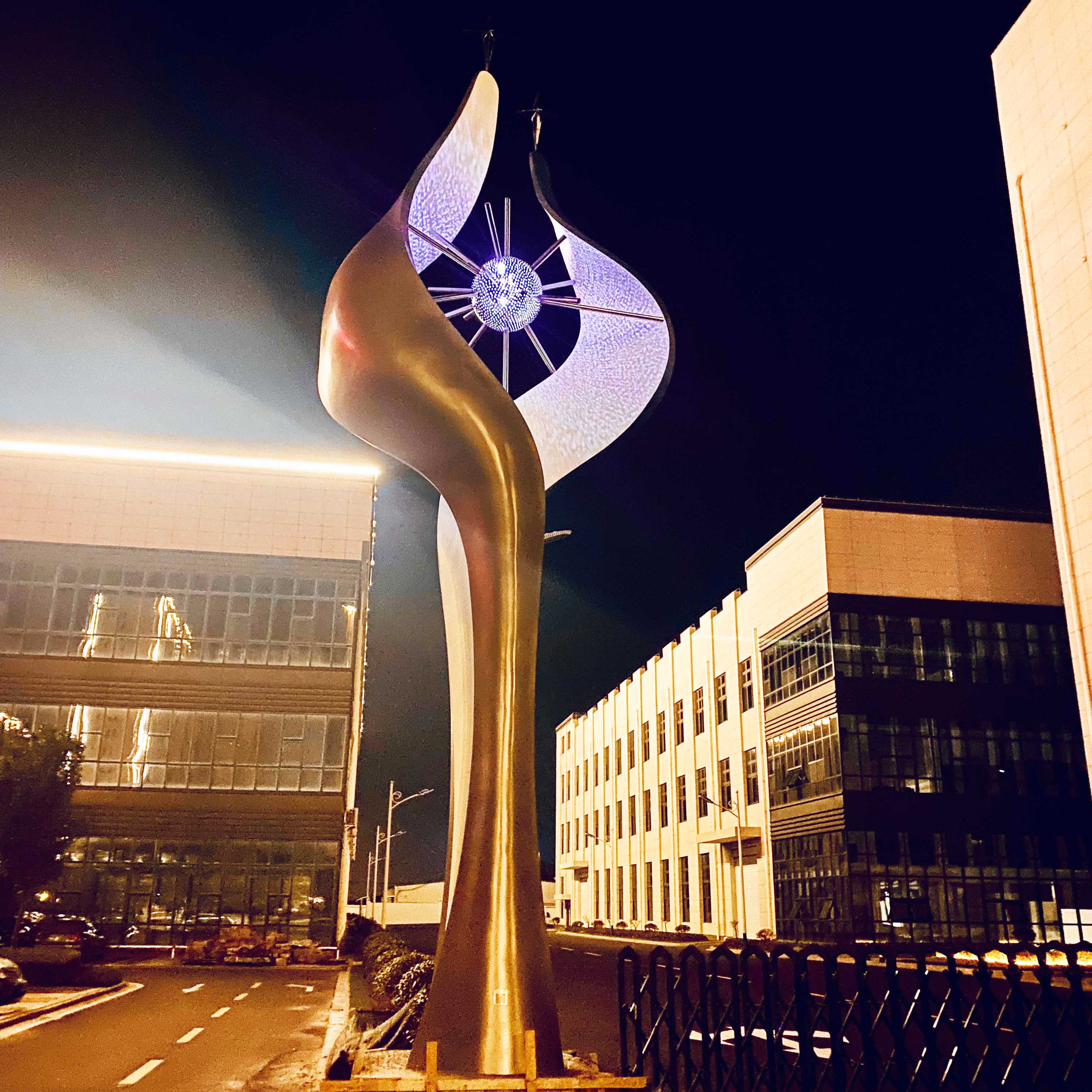 ����ֵ��ܣ��ִ�������ʵ����Ƶ��������